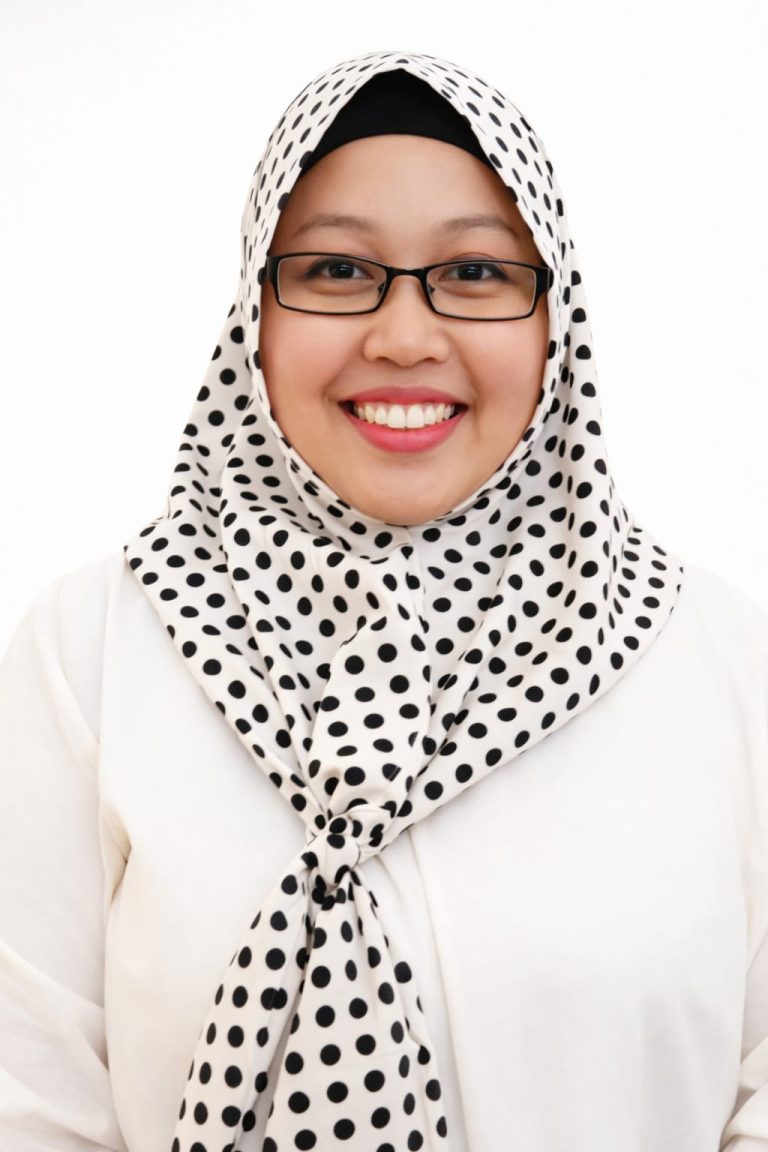 Marlia Rianti S.Pt., M.M., M